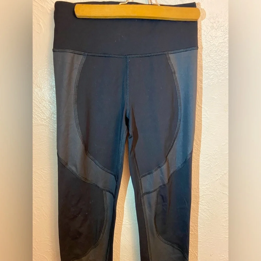 Lululemon legging - Picture 7 of 9
